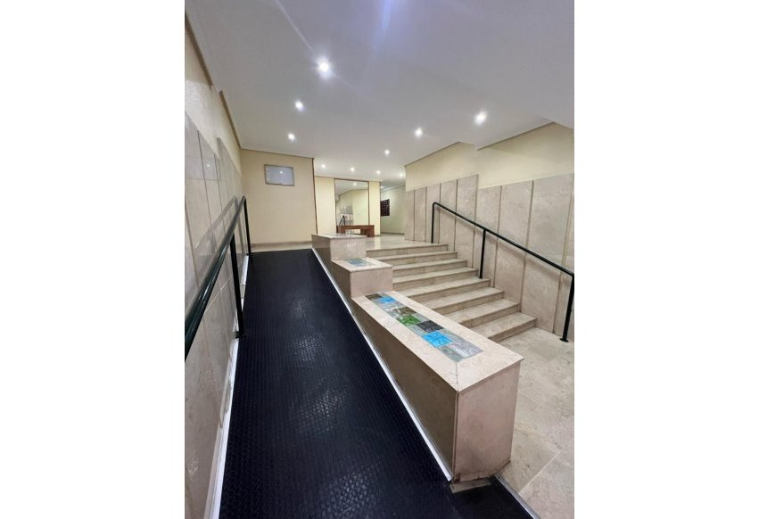 Alquiler a largo plazo - Apartamento / piso - Torrevieja - El Acequión - Los Náufragos