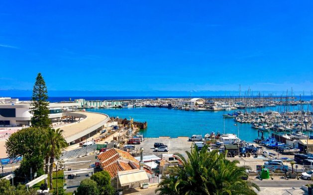 Apartamento / piso - Reventa - Torrevieja - Centro - Muelle Pesquero