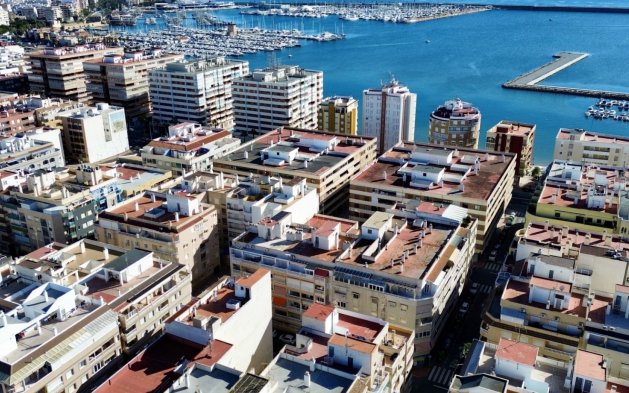 Apartamento / piso - Reventa - Torrevieja - Torrevieja