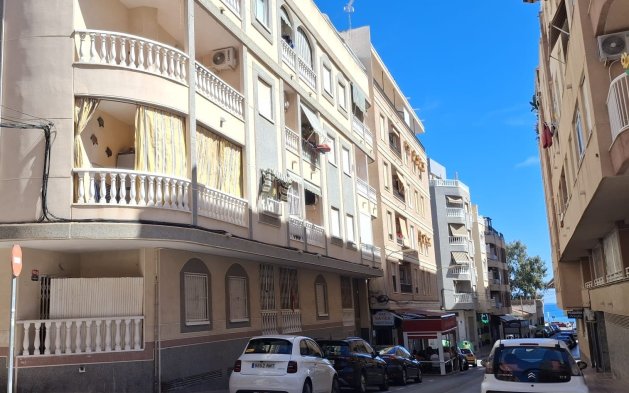 Apartment / Duplex - Resale - Torrevieja - Playa de los locos