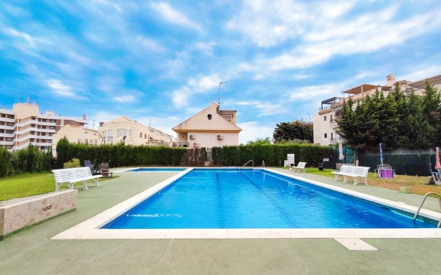 Apartment / flat - Resale - Orihuela Costa - La Zenia