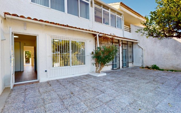 Apartment / flat - Resale - Orihuela Costa - Villamartín