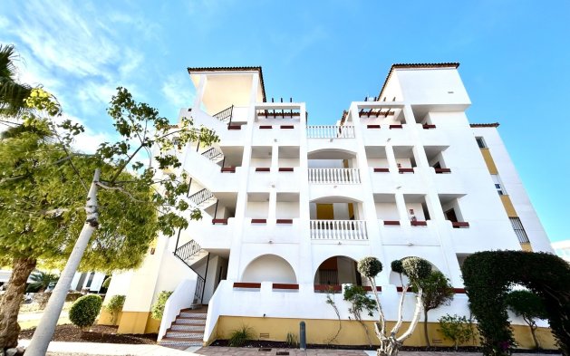 Apartment / flat - Resale - Orihuela Costa - Villamartín