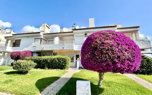 Apartment / flat - Resale - Orihuela Costa - Villamartín