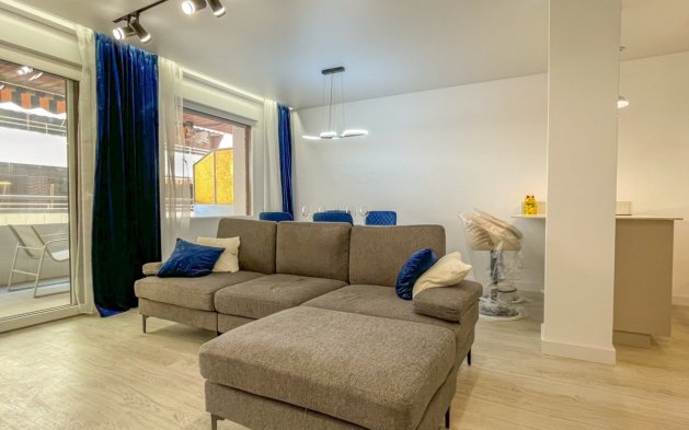 Apartment / flat - Resale - Torrevieja - El Acequión - Los Náufragos