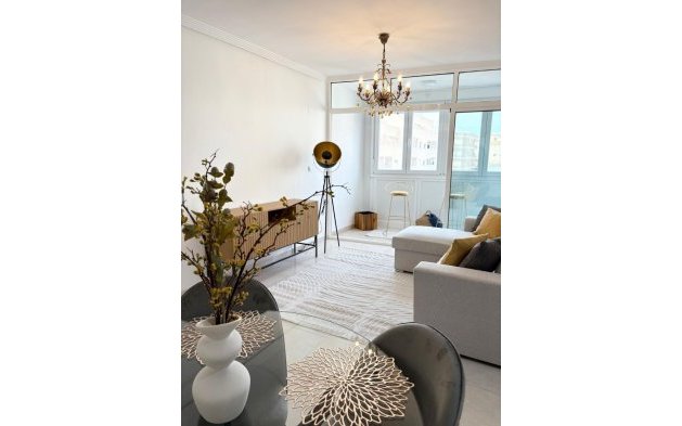 Apartment - Revente - Torrevieja - Torrevieja