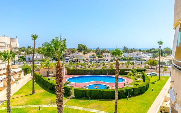 Appartement / flat - Herverkoop - Orihuela Costa - Campoamor
