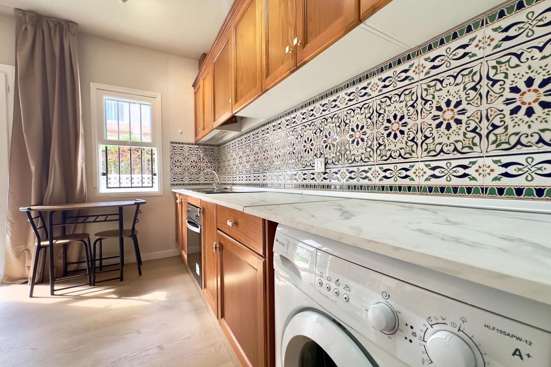 Återförsäljning - Bungalow - Orihuela Costa - La Regia