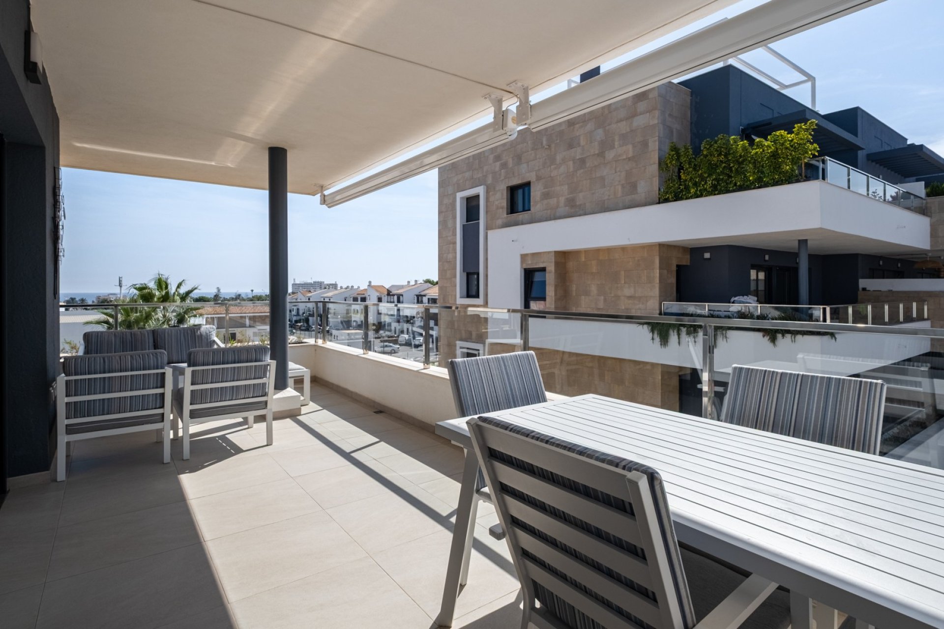 Återförsäljning - Lägenhet / lägenhet - Orihuela Costa - Playa Flamenca