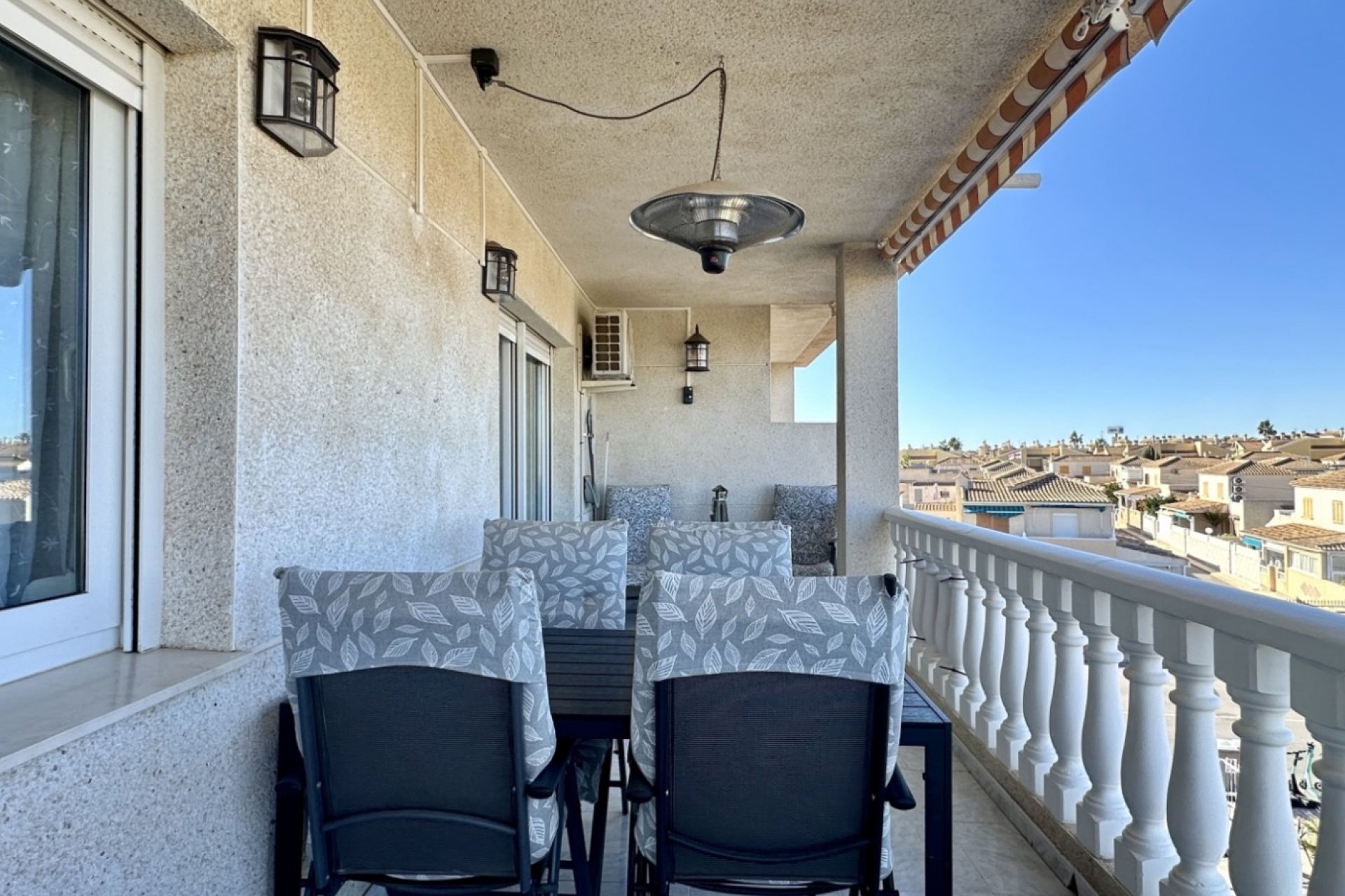 Återförsäljning - Lägenhet / lägenhet - Orihuela Costa - Playa Flamenca