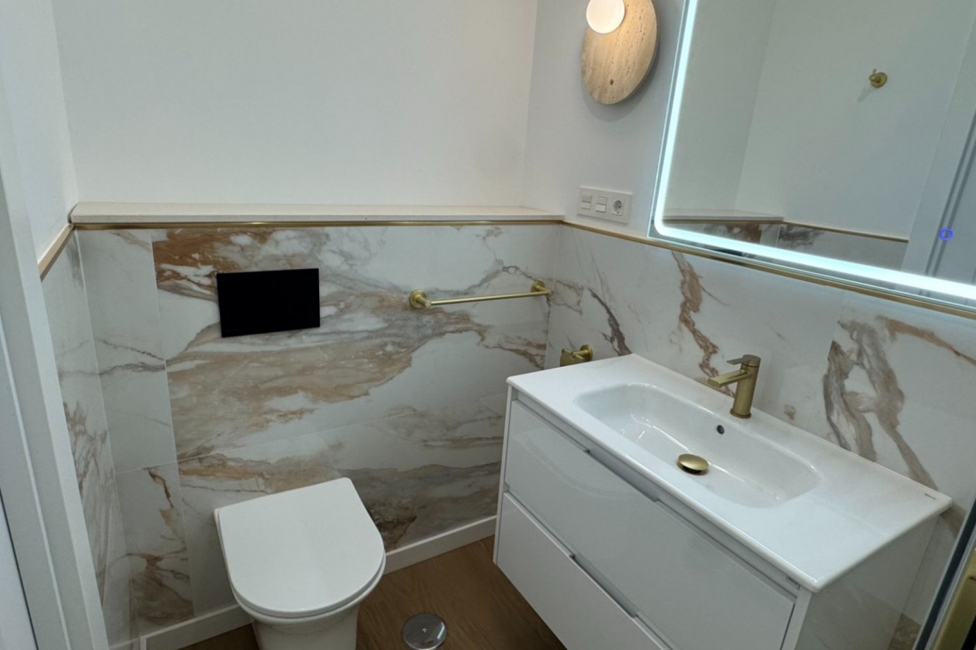 Återförsäljning - Lägenhet / lägenhet - Orihuela Costa - Punta Prima