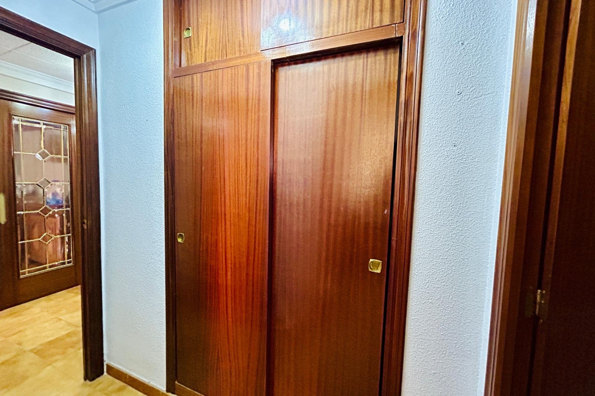 Återförsäljning - Lägenhet / lägenhet - Santa Pola - Puerto