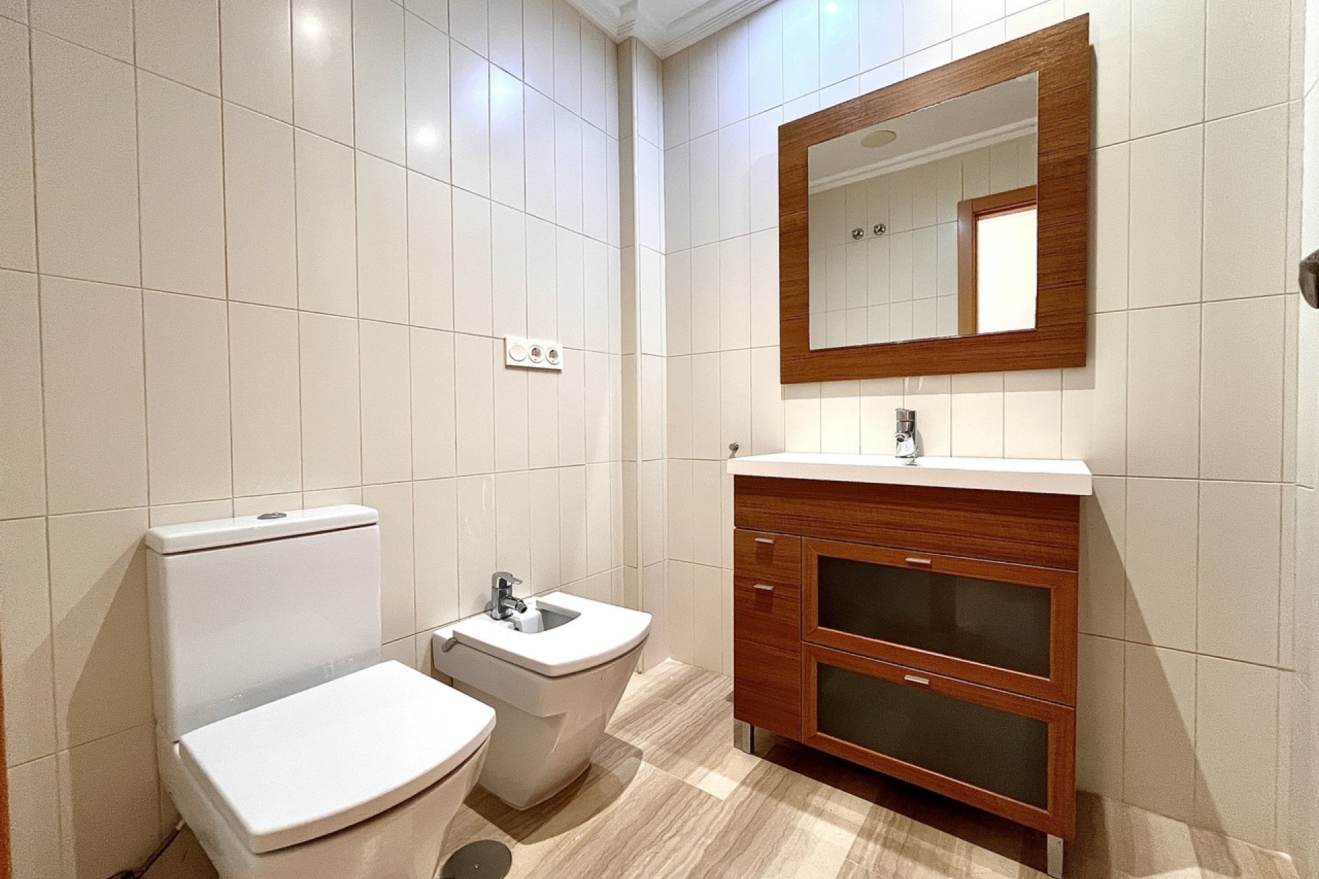 Återförsäljning - Lägenhet / lägenhet - Santa Pola