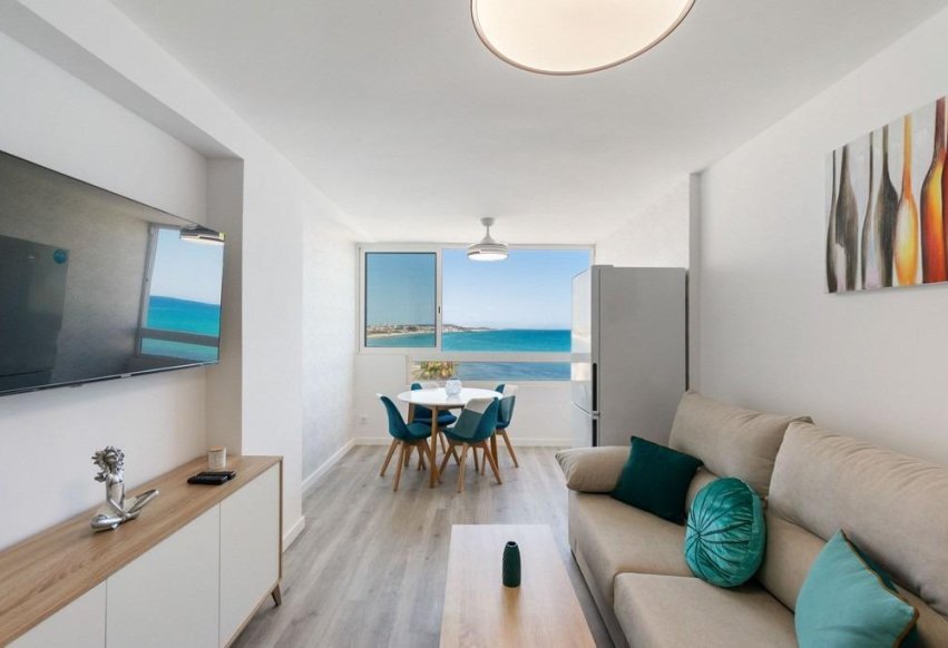 Återförsäljning - Lägenhet / lägenhet - Torrevieja - Cabo cervera