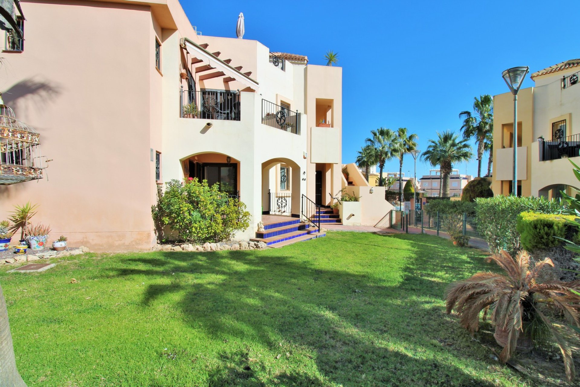 Återförsäljning - Lägenhet / lägenhet - Torrevieja - Punta Prima