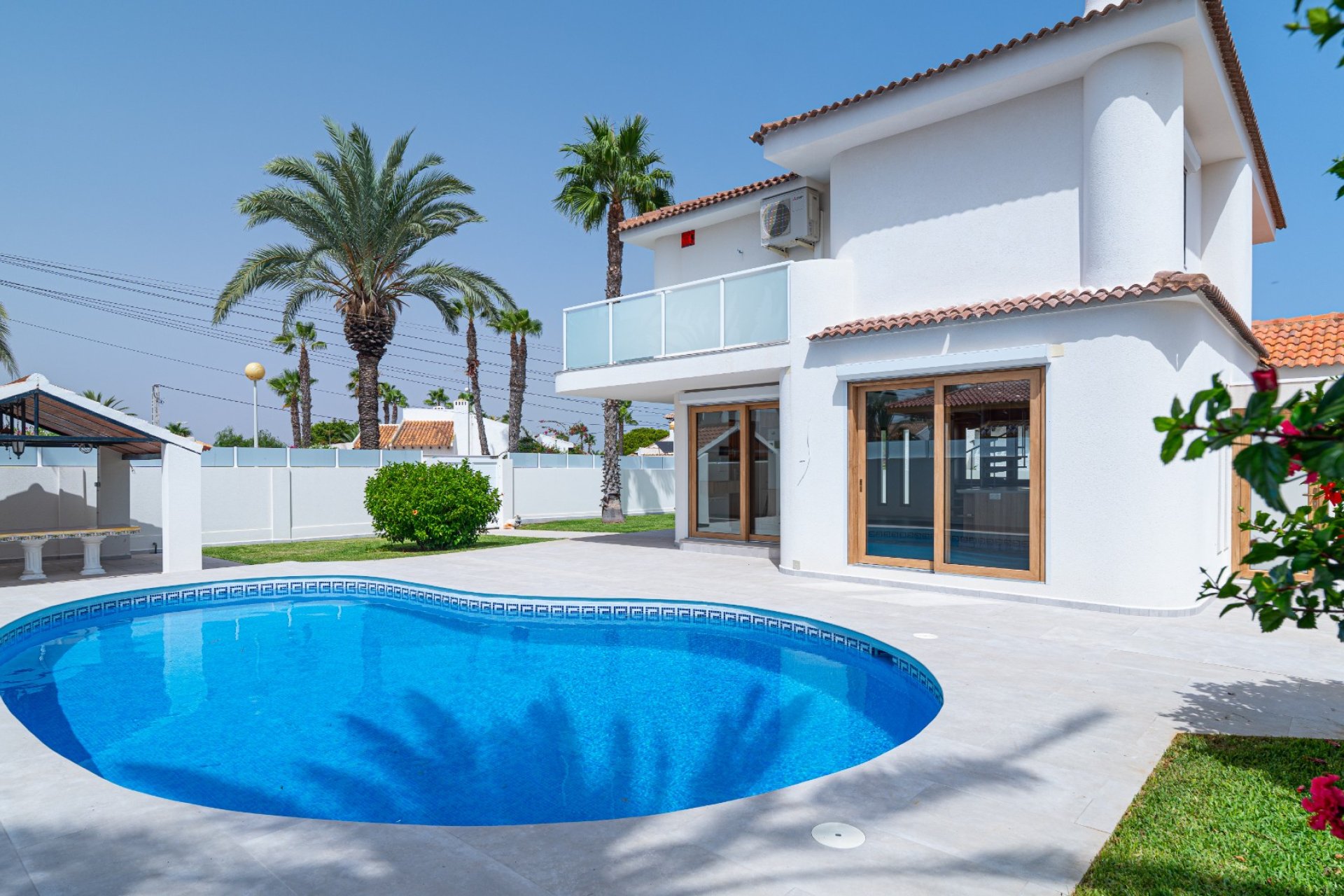 Återförsäljning - Villa - Orihuela Costa - Cabo roig - La Zenia