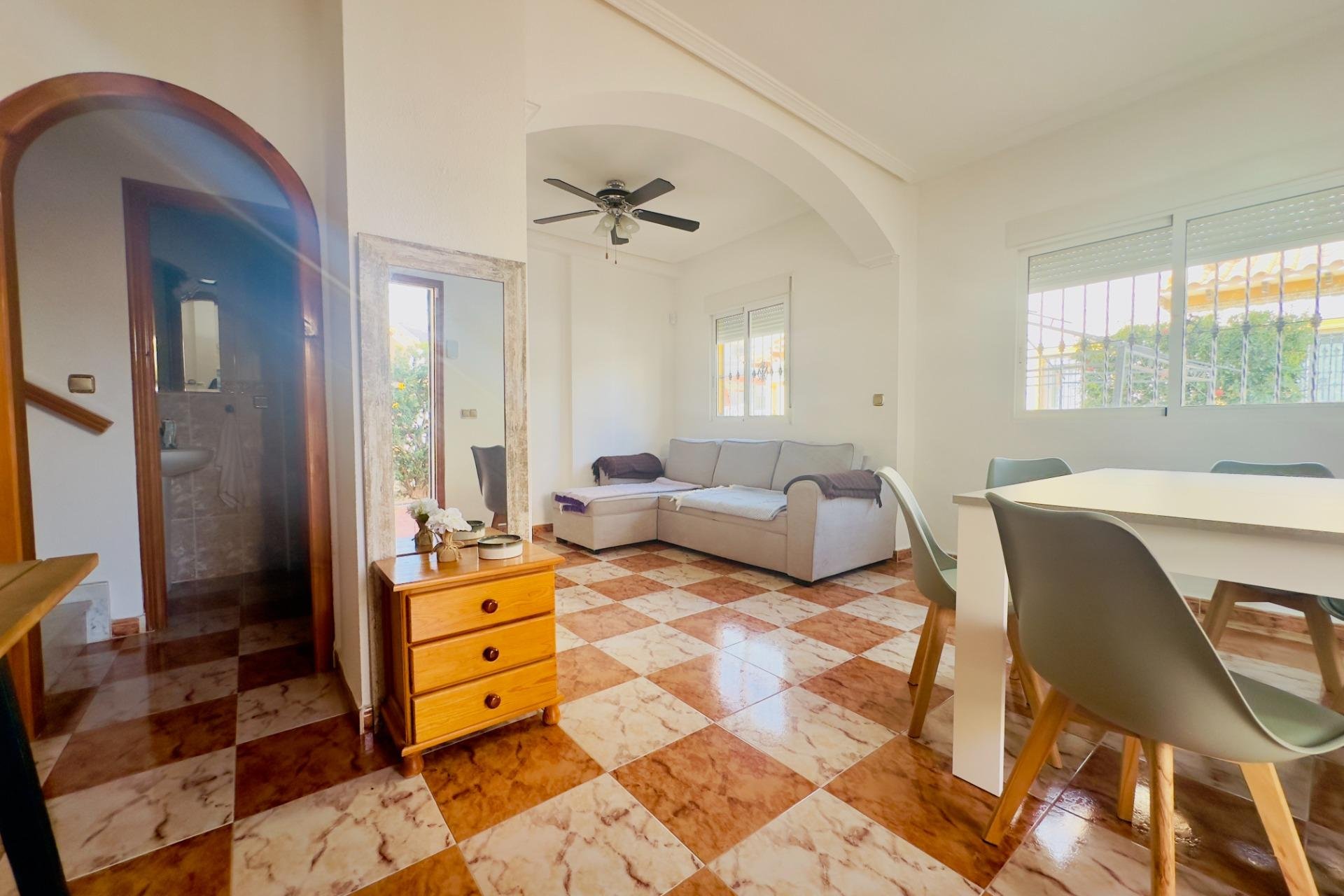 Återförsäljning - Villa - Orihuela Costa - Cabo Roig