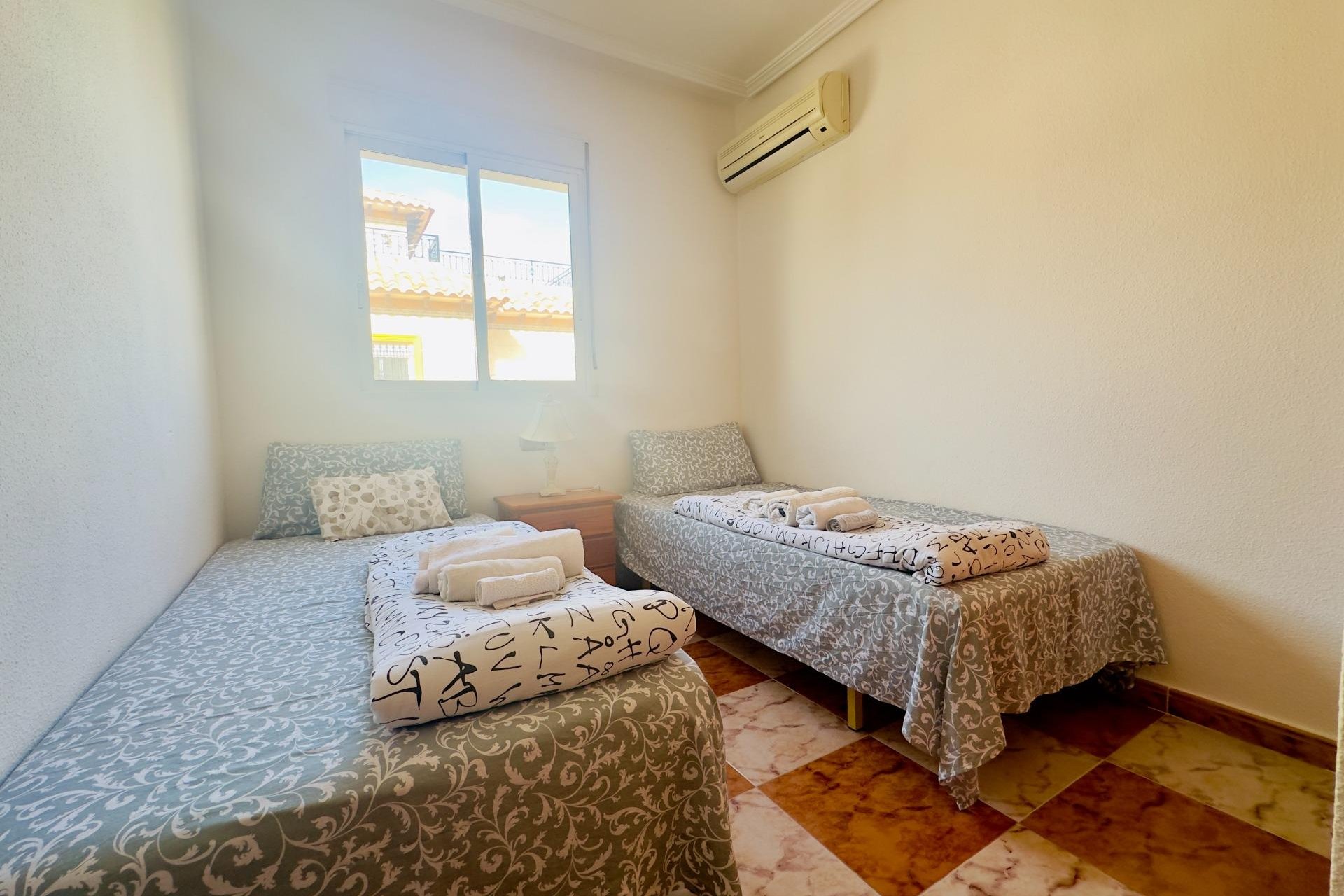 Återförsäljning - Villa - Orihuela Costa - Cabo Roig