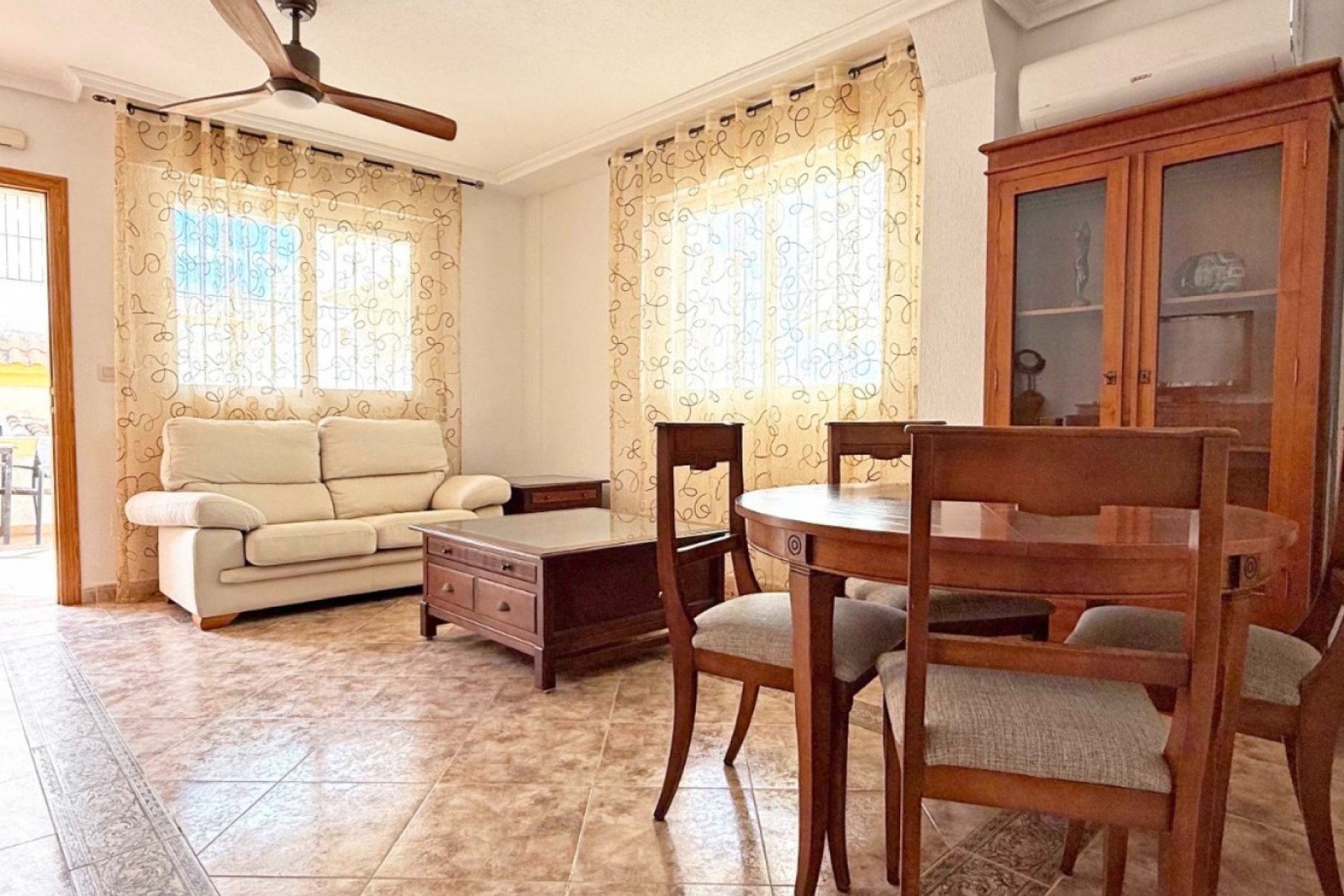 Återförsäljning - Villa - Orihuela Costa - Los Altos