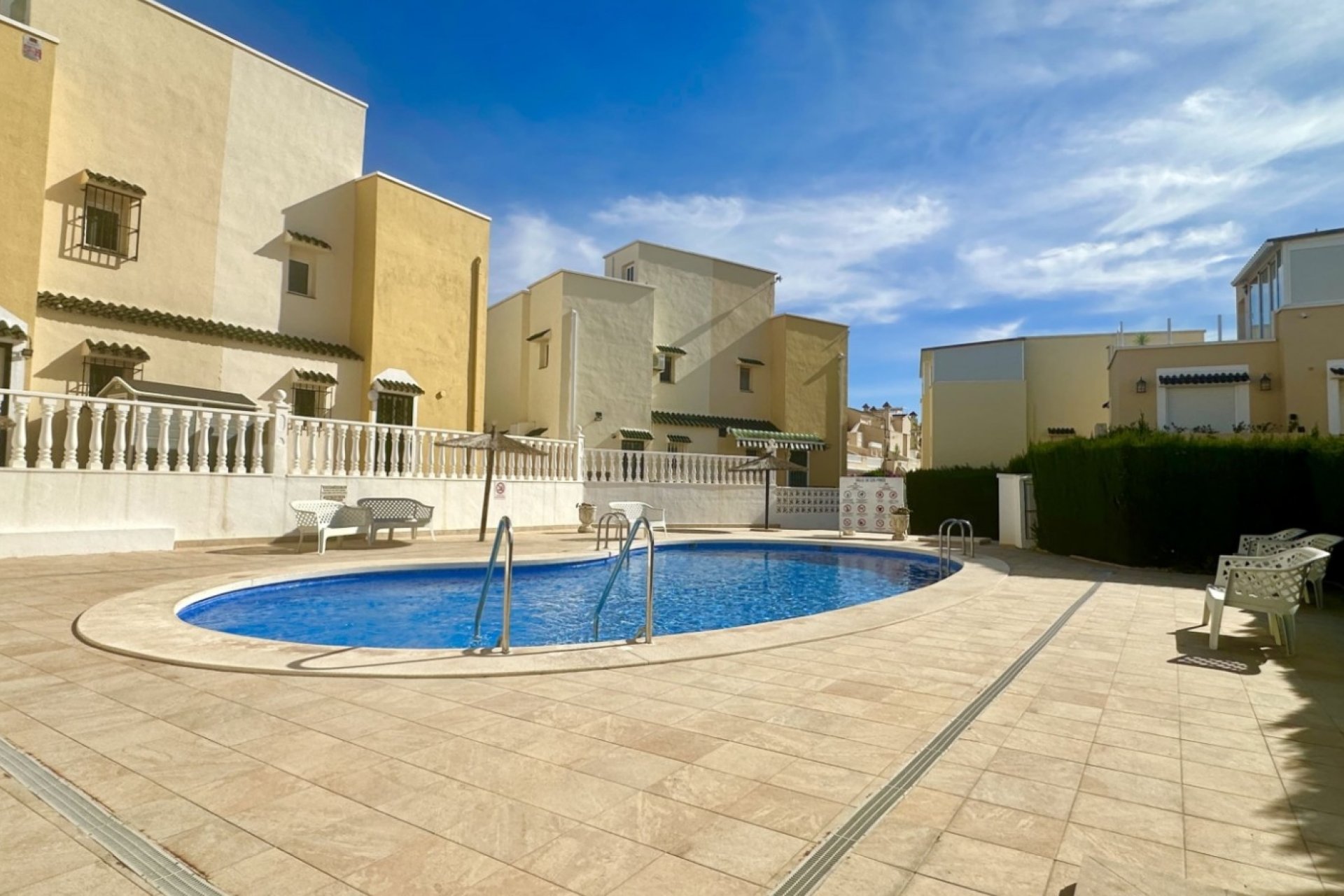 Återförsäljning - Villa - Orihuela Costa - Los Altos