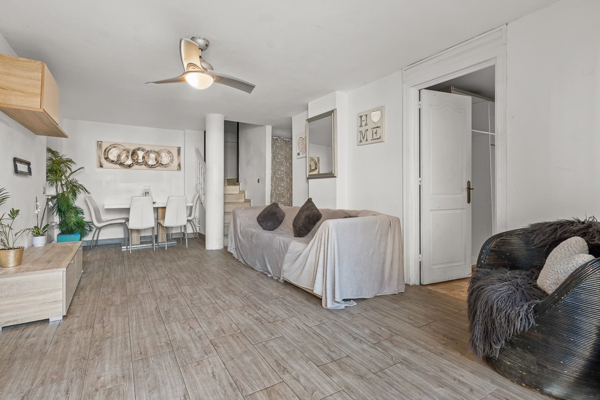 Återförsäljning - Villa - Orihuela Costa - Playa Flamenca