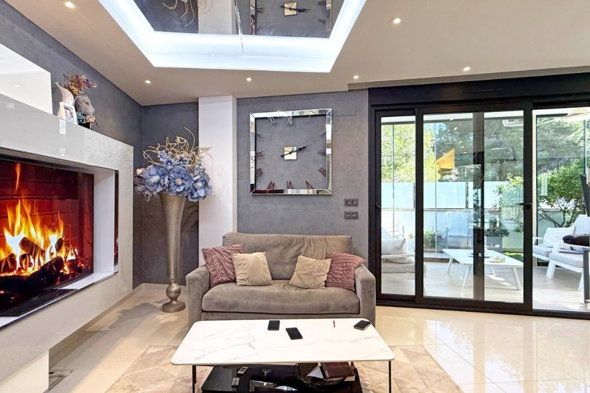 Återförsäljning - Villa - Orihuela Costa - Villamartín