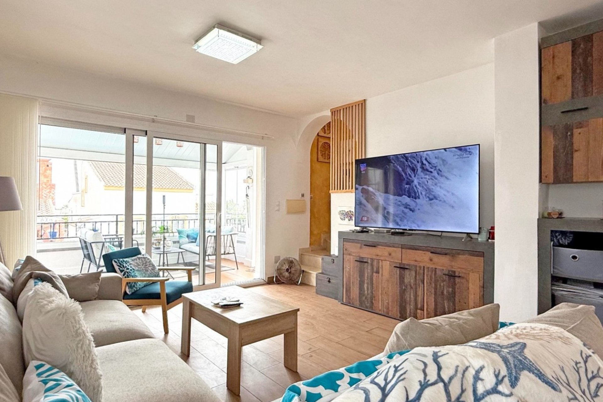 Återförsäljning - Villa - Orihuela Costa - Villamartín