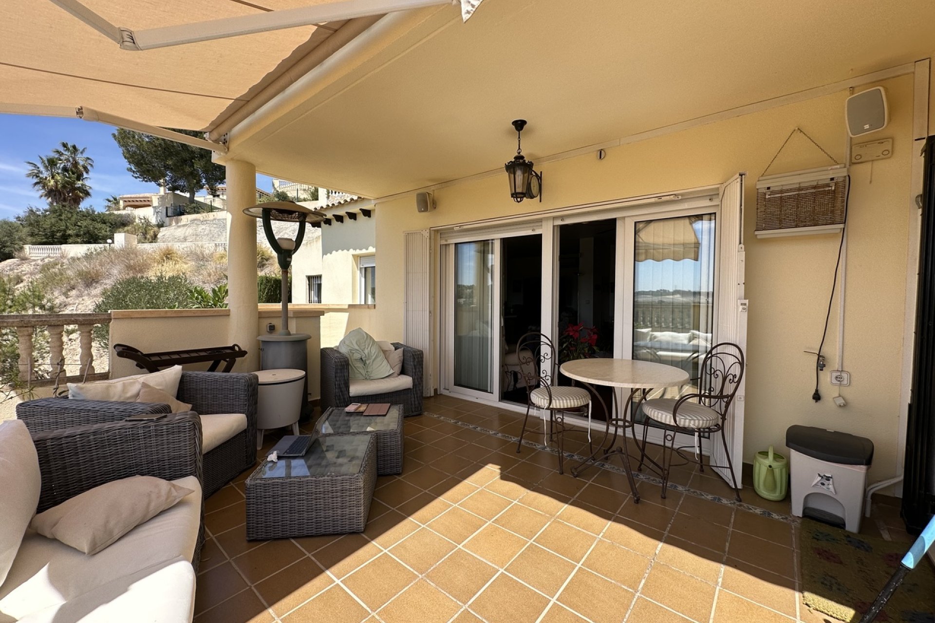 Återförsäljning - Villa - Orihuela Costa - Villamartín