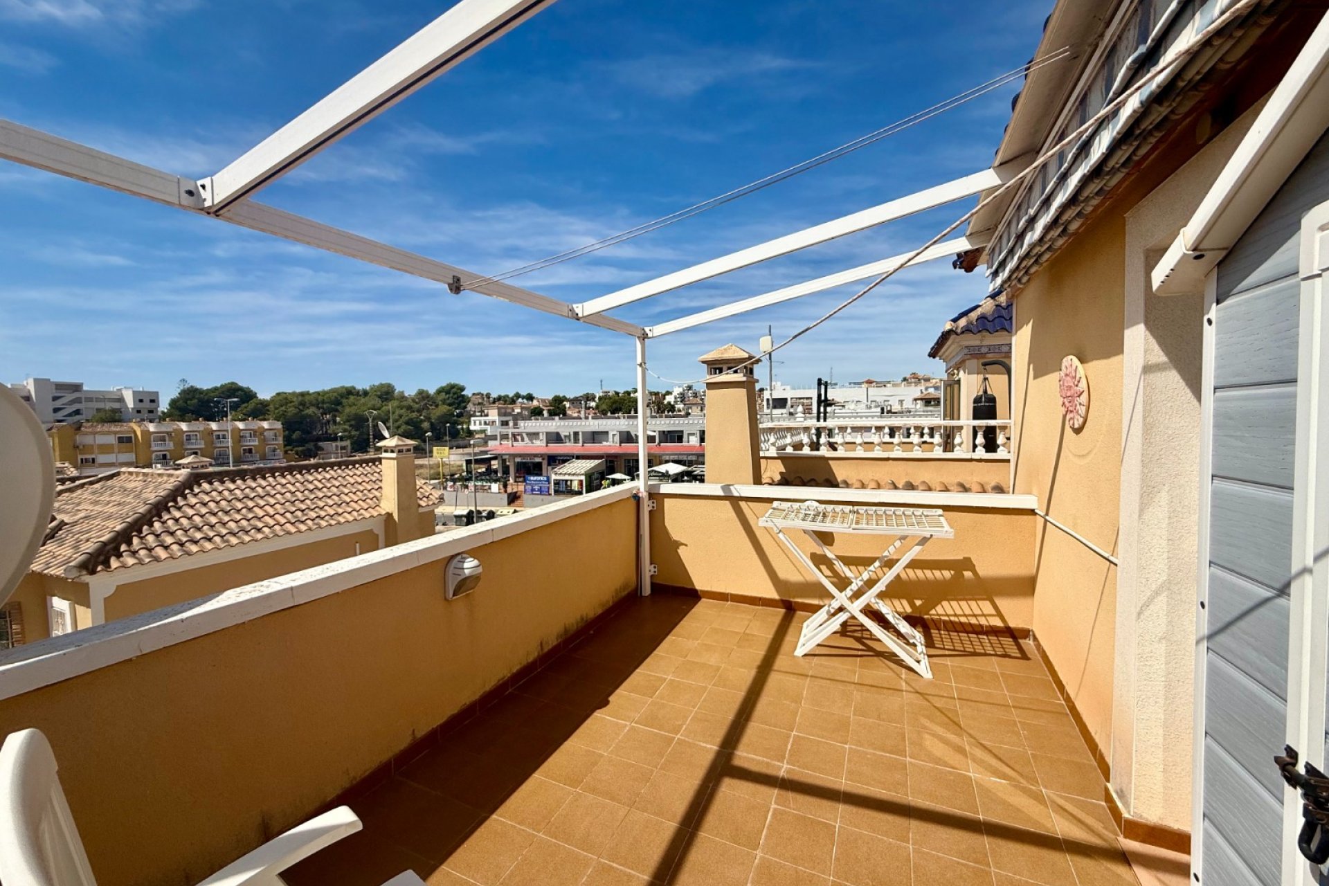 Återförsäljning - Villa - Orihuela Costa - Villamartín