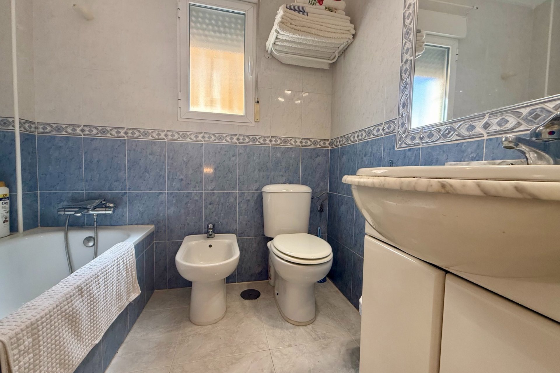 Återförsäljning - Villa - Orihuela Costa - Villamartín