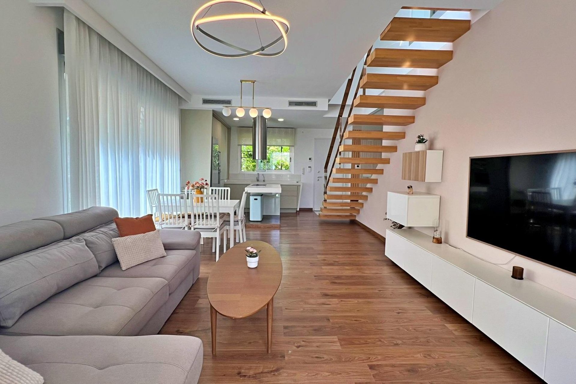 Återförsäljning - Villa - Pilar de la Horadada - Pueblo Latino