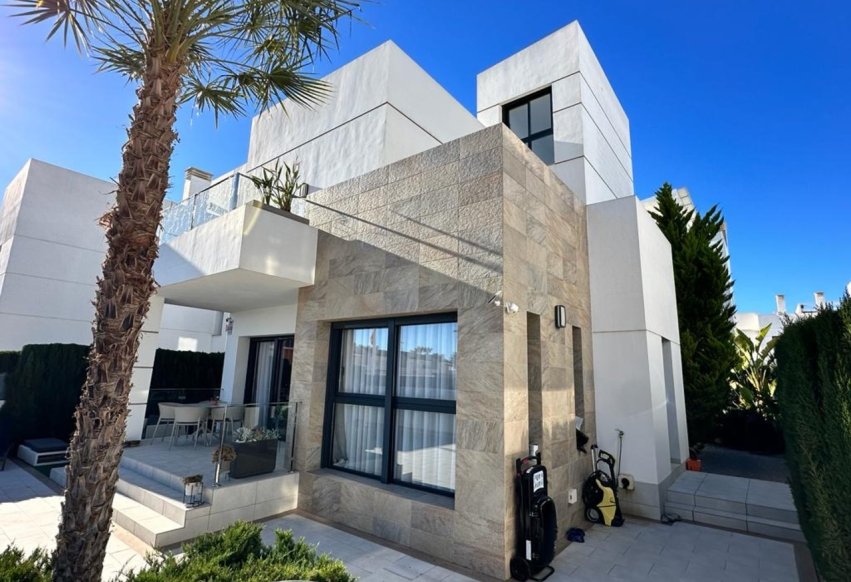 Återförsäljning - Villa - Rojales - Ciudad Quesada