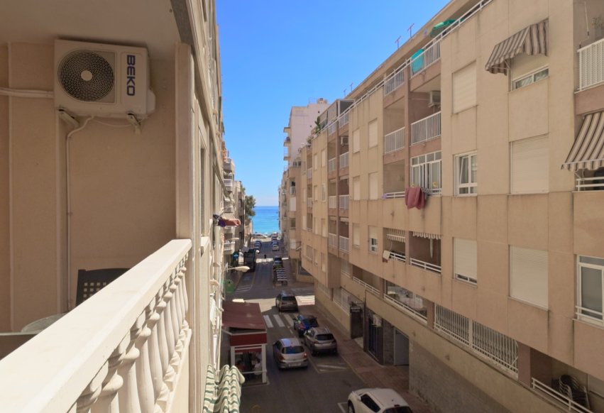 Begagnad - Apartment - Torrevieja - Playa de los locos