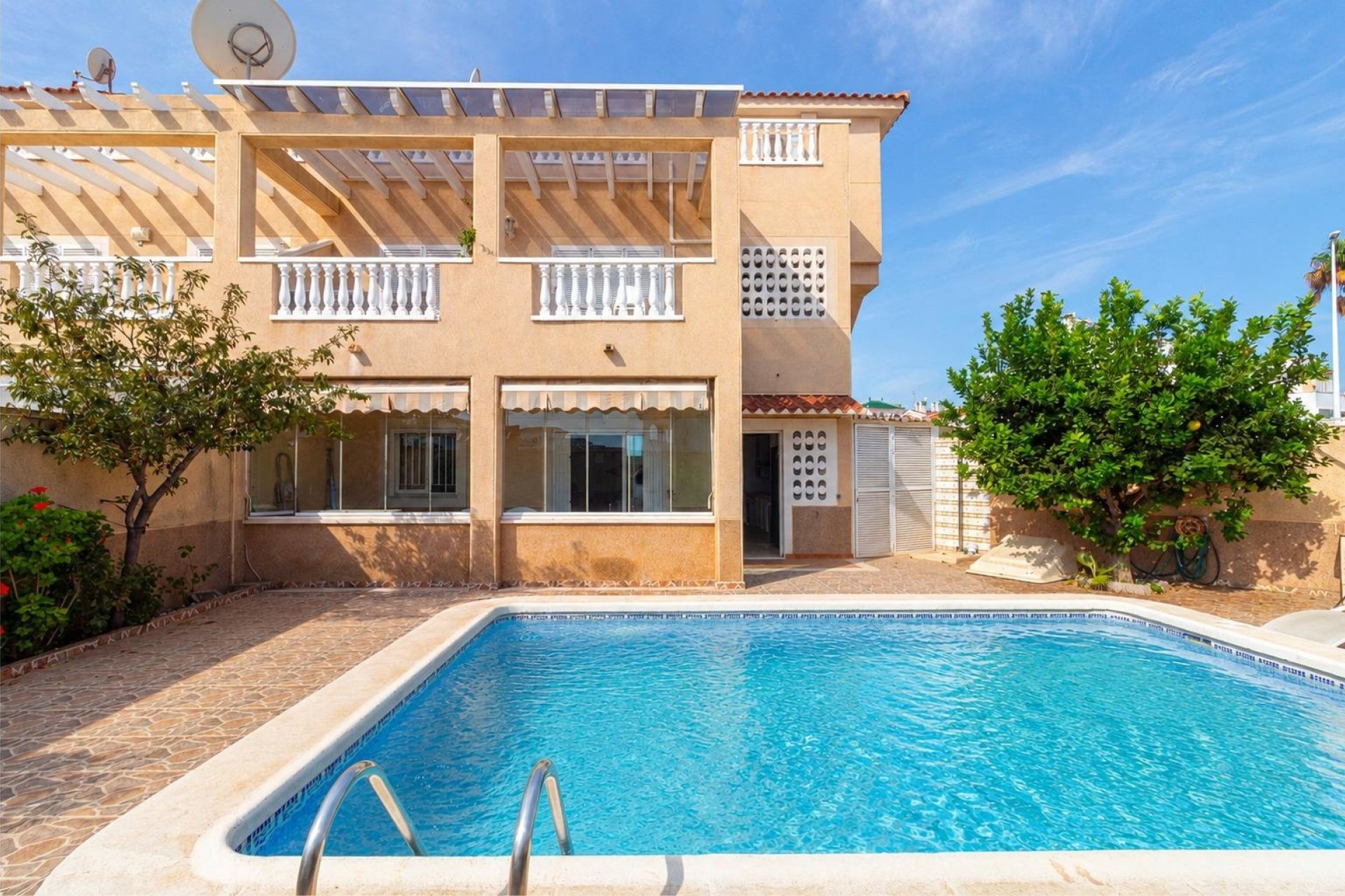 Begagnad - Bungalow - Orihuela Costa - Punta Prima