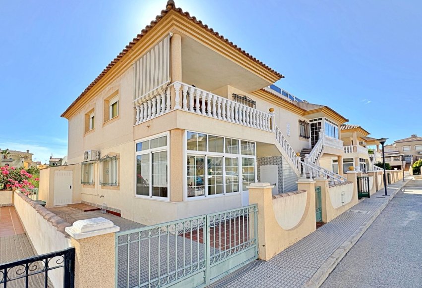 Begagnad - Lägenhet / lägenhet - Orihuela Costa - La Zenia