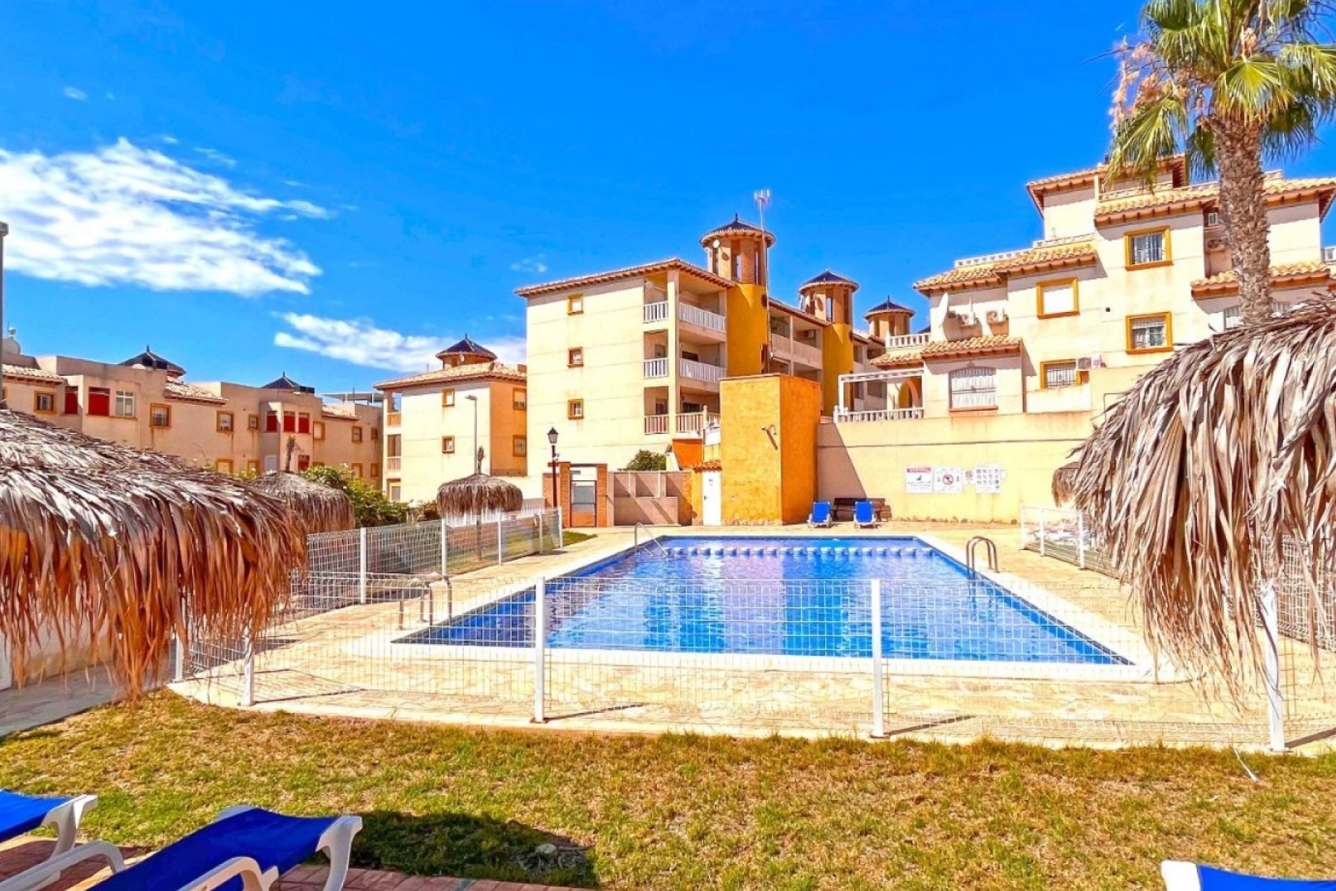Begagnad - Lägenhet / lägenhet - Orihuela Costa - Lomas de Cabo Roig