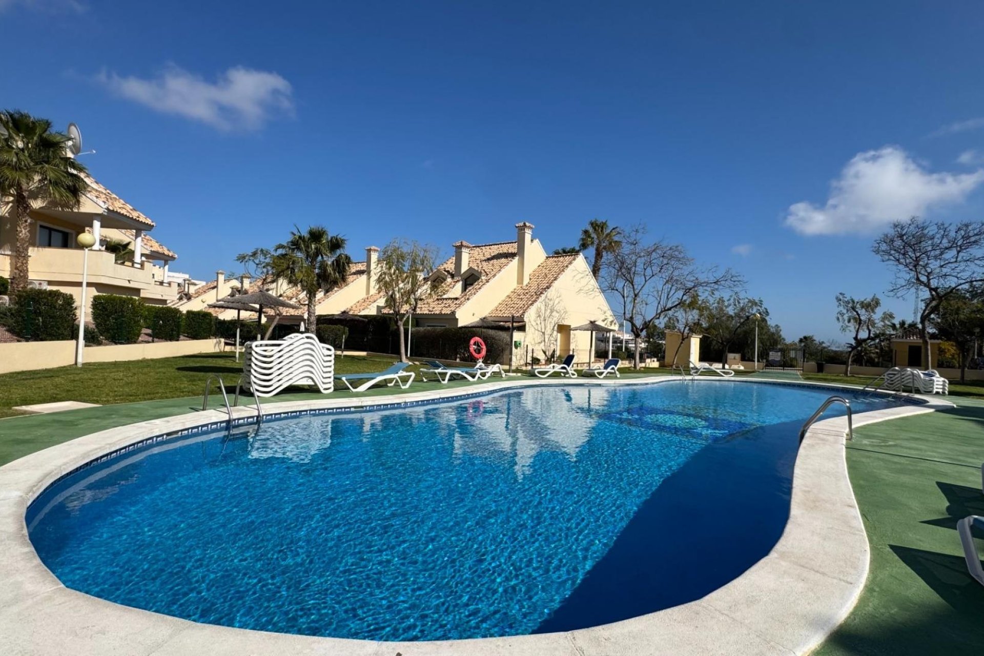 Begagnad - Lägenhet / lägenhet - Orihuela Costa - Villamartín-Las Filipinas