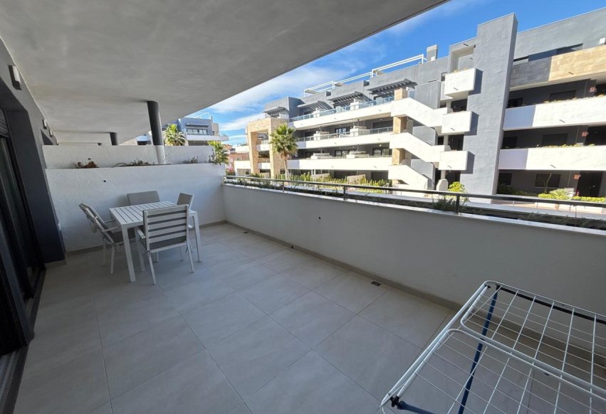 Begagnad - Lägenhet / lägenhet - Orihuela Costa