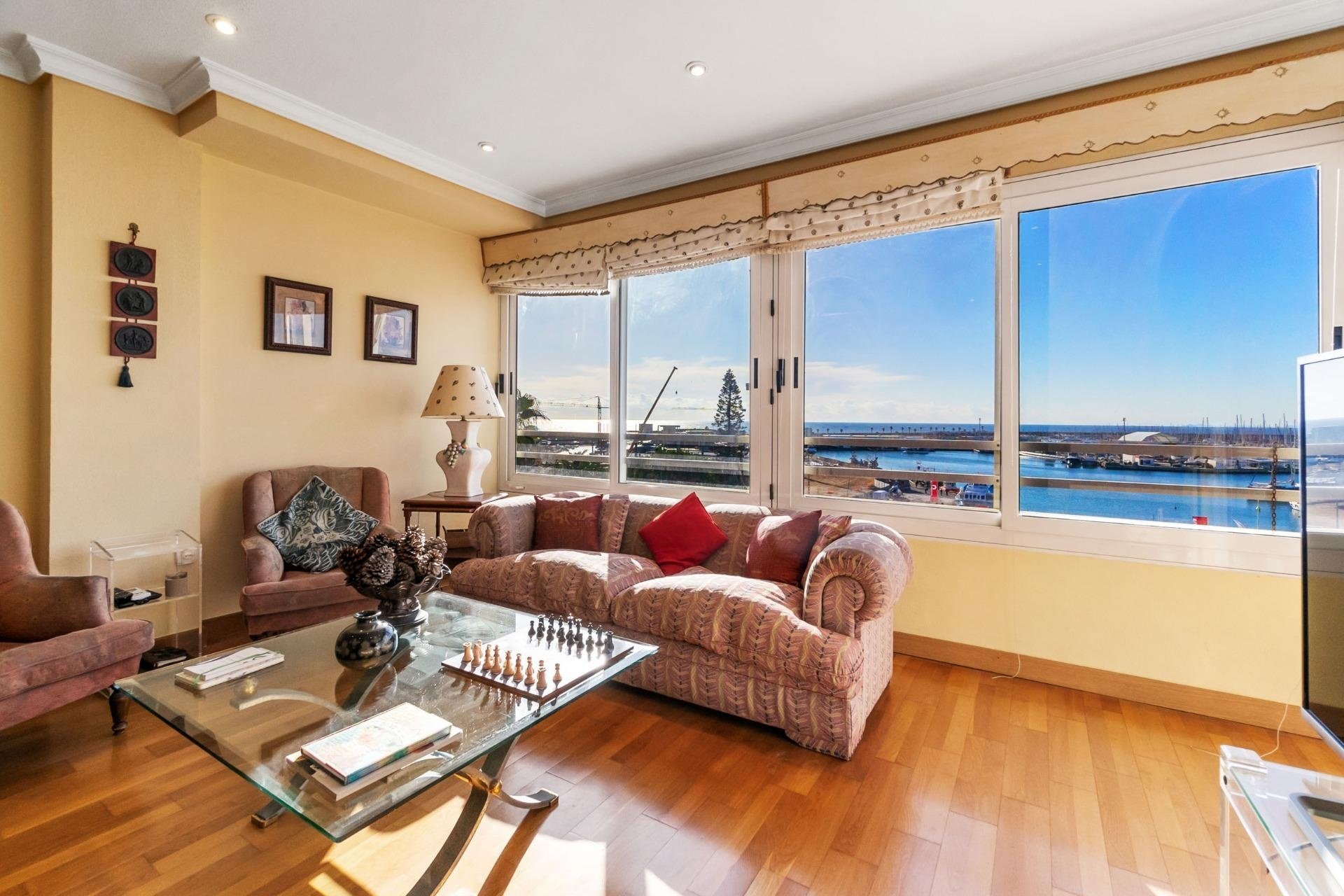 Begagnad - Lägenhet / lägenhet - Torrevieja - Centro - Muelle Pesquero