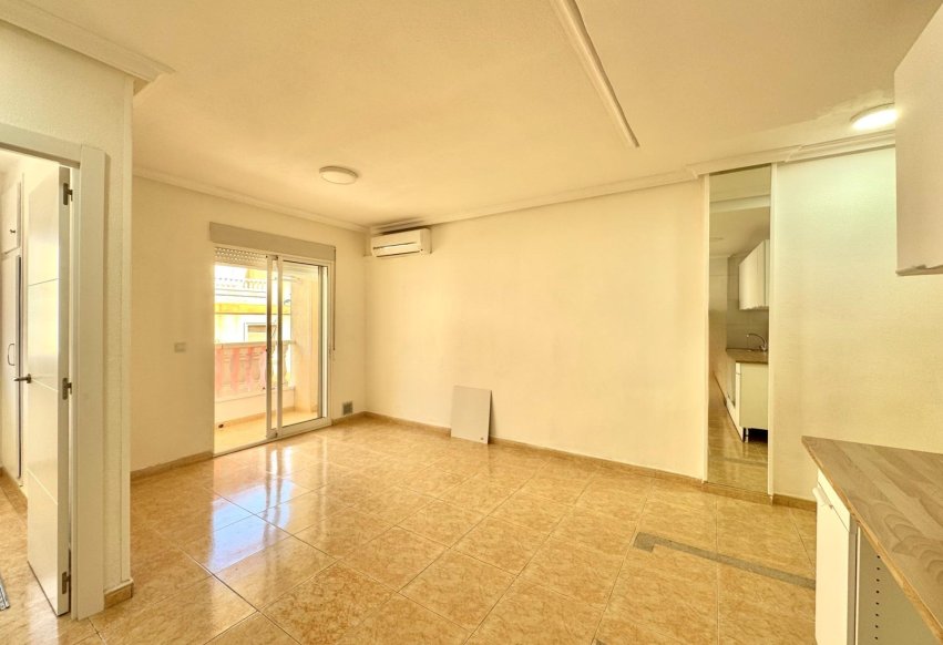 Begagnad - Lägenhet / lägenhet - Torrevieja - Centro