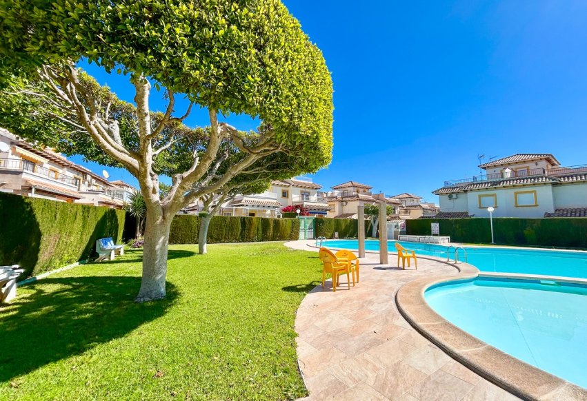 Begagnad - Lägenhet / lägenhet - Torrevieja - Punta Prima