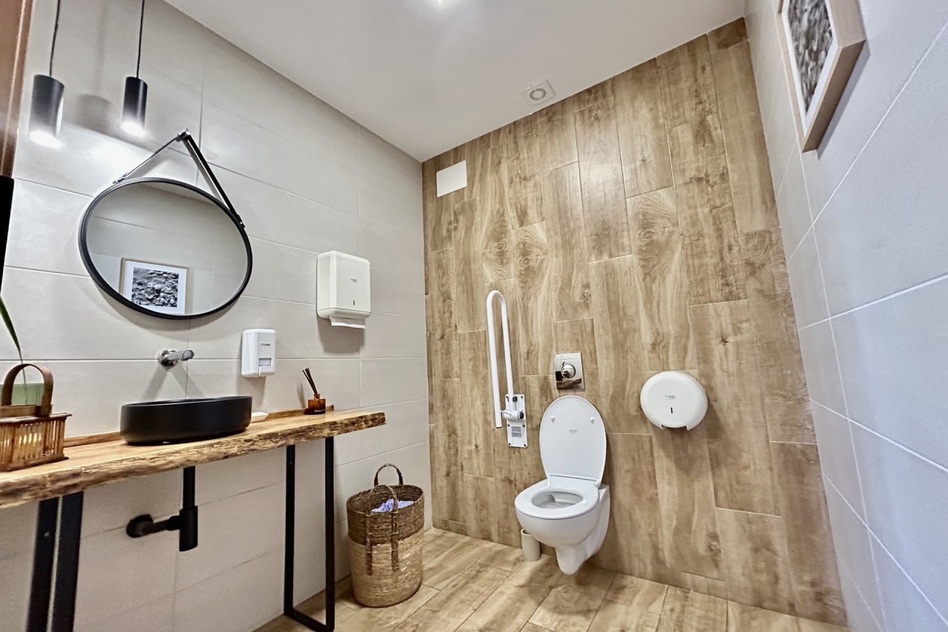 Begagnad - Local comercial - Orihuela Costa - Cabo Roig