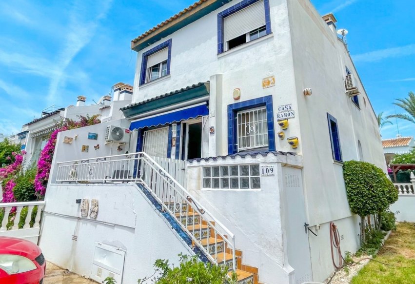 Begagnad - Radhus - Orihuela Costa - La Rioja