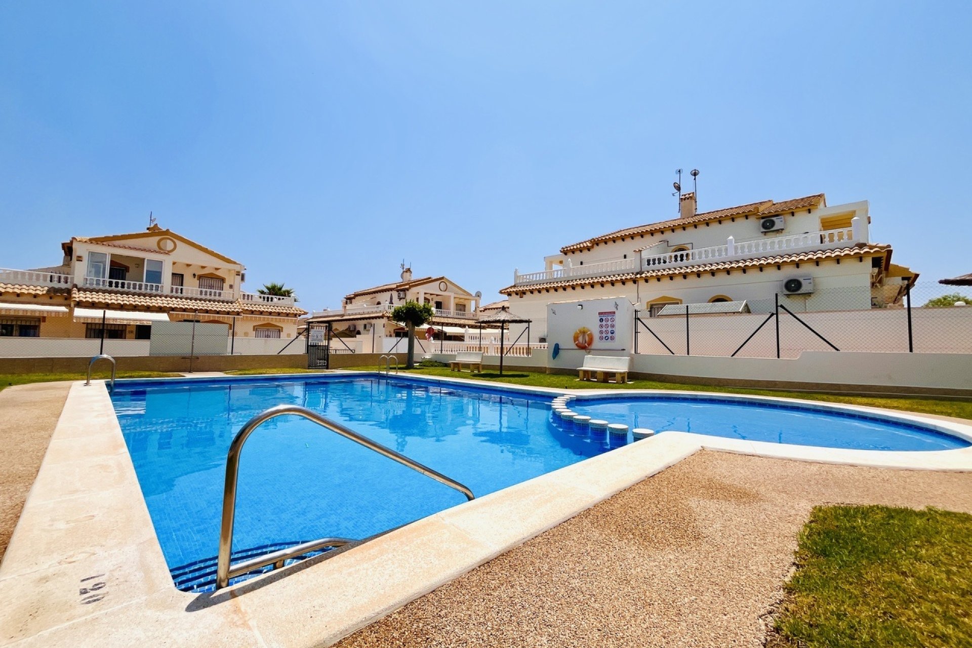 Begagnad - Radhus - Torrevieja - Los Balcones - Los Altos 
