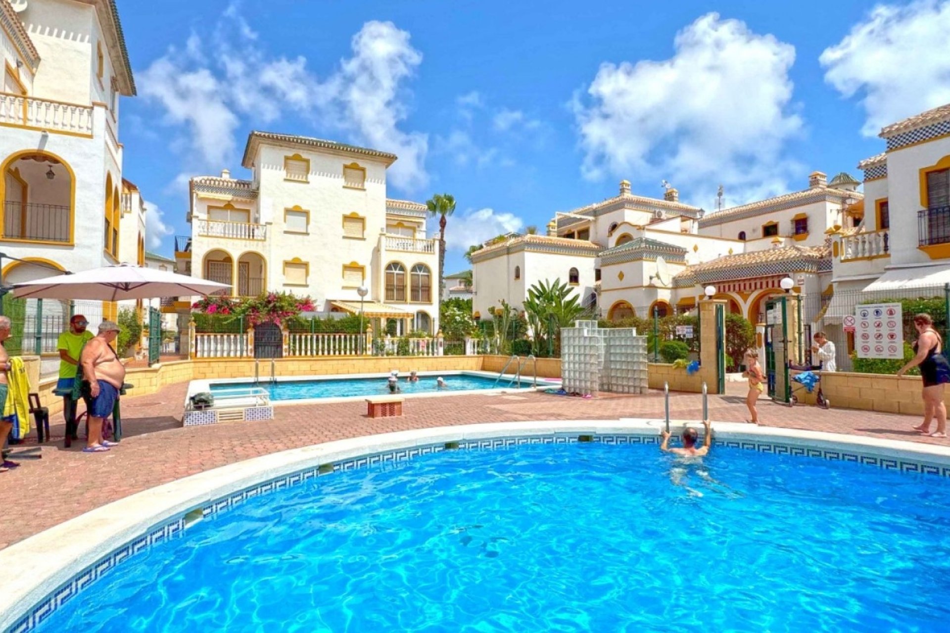 Begagnad - Radhus - Torrevieja - Torrelamata - La Mata