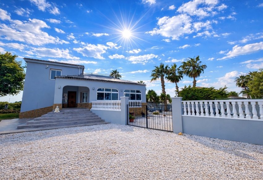 Begagnad - Villa - Catral