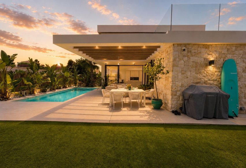 Begagnad - Villa - Orihuela Costa - Cabo Roig