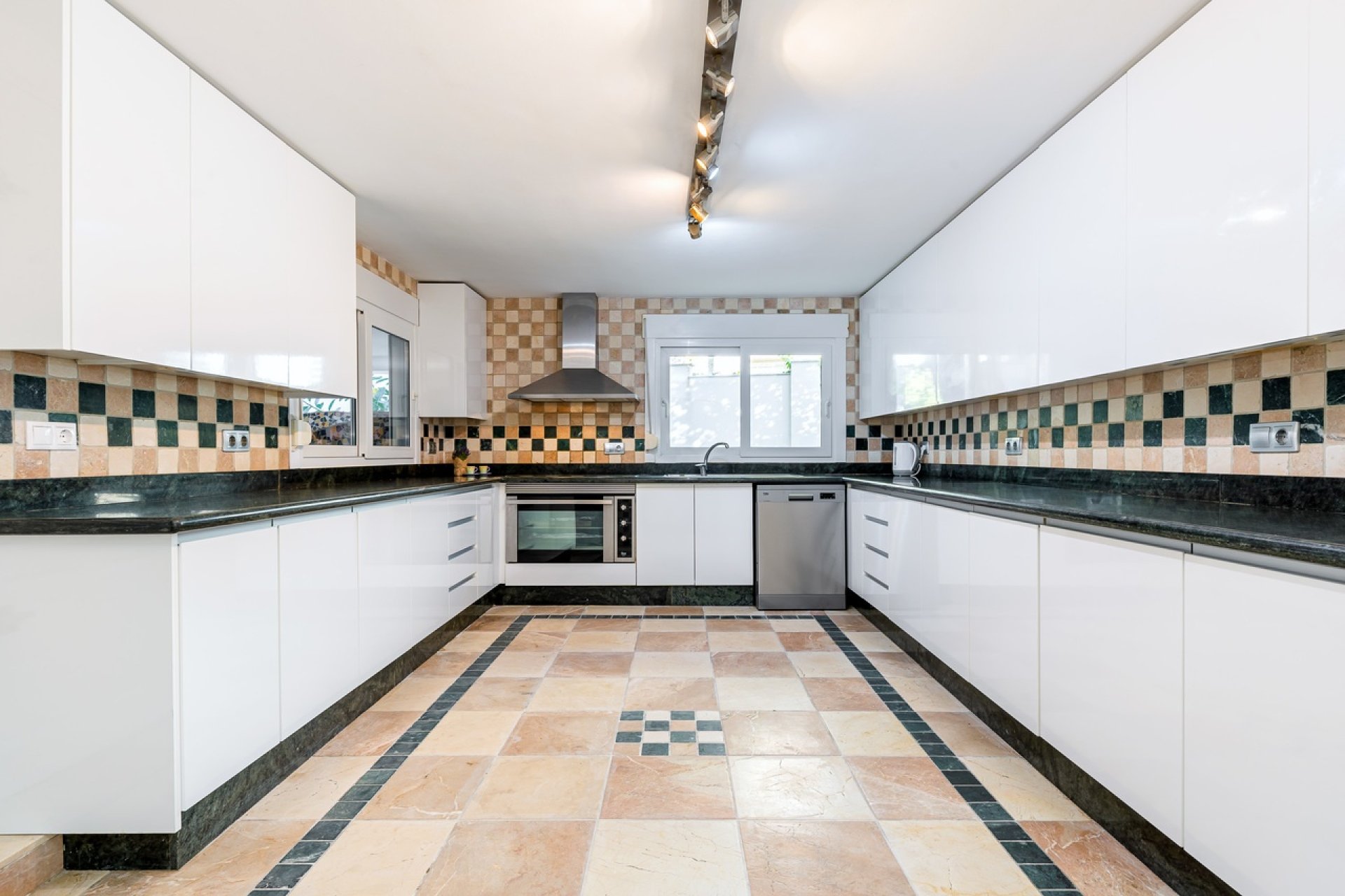 Begagnad - Villa - Orihuela Costa - Dehesa de Campoamor
