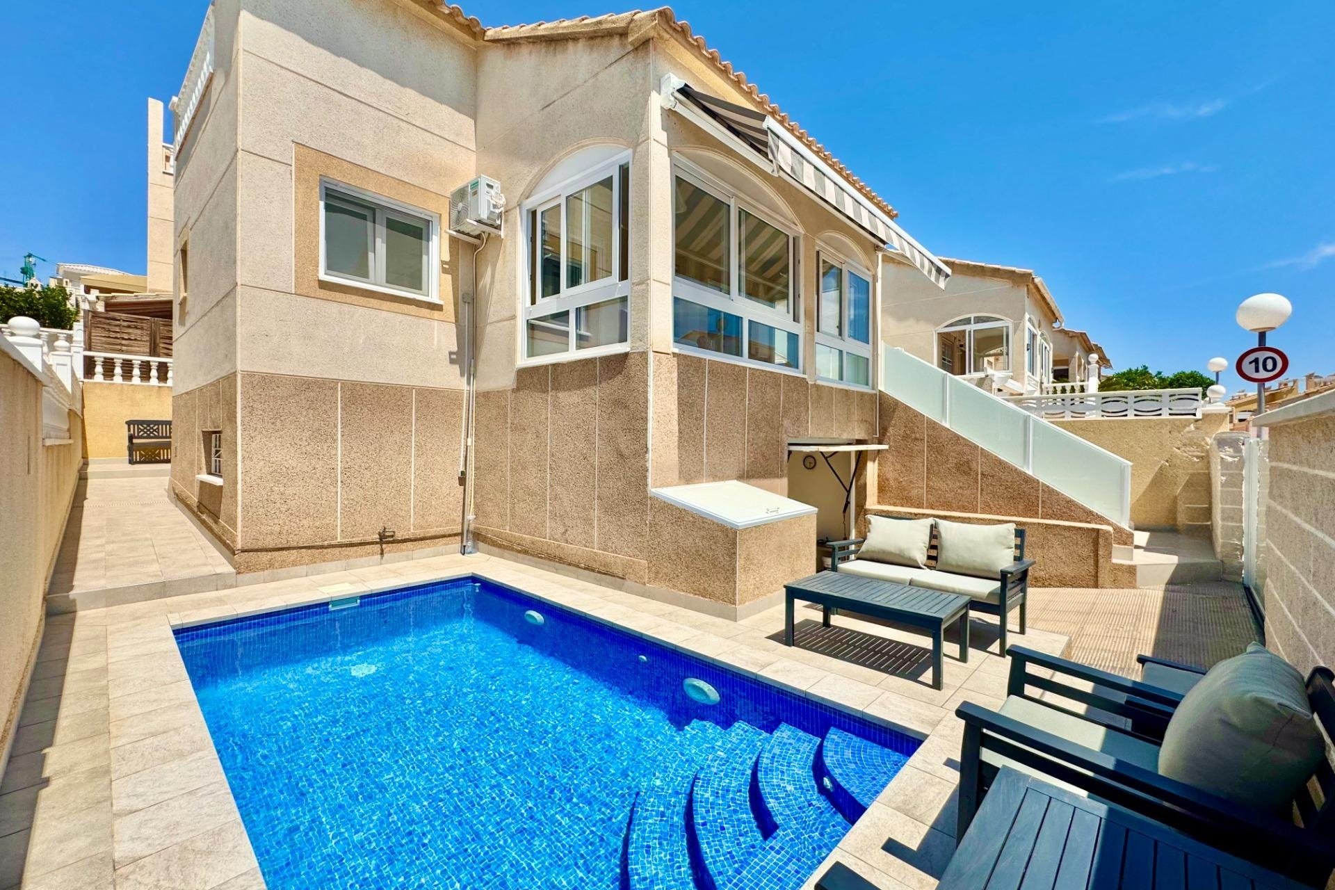 Begagnad - Villa - Orihuela Costa - La Florida