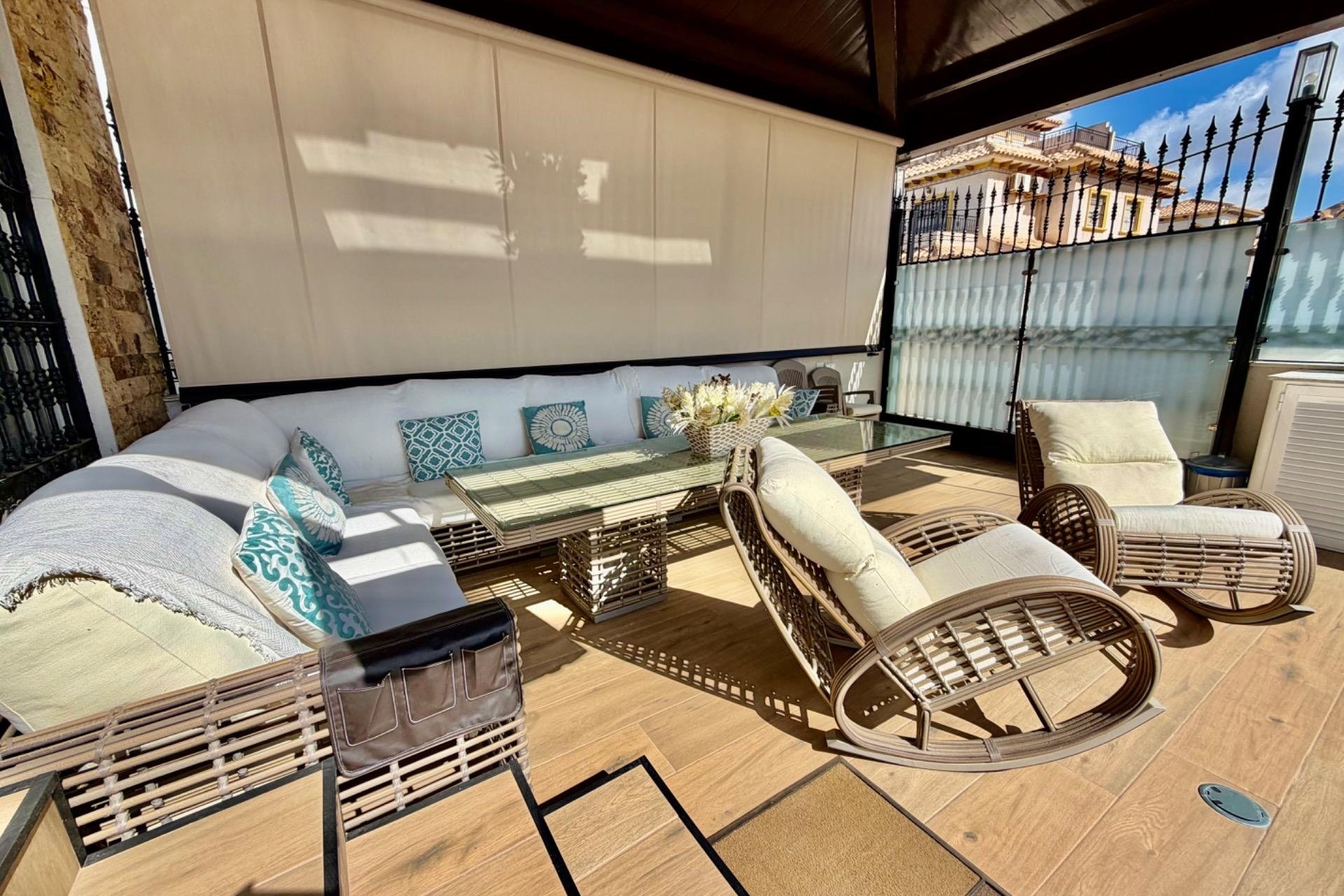 Begagnad - Villa - Orihuela Costa - La Zenia